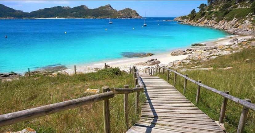 Atico En Moana- Playa A Xunqueira, A 15 Min De Vigo Apartment Luaran gambar